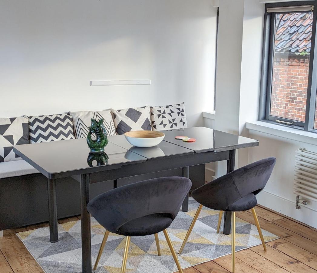 Contractor And Family Friendly Grade II Townhouse- 3 Bedrooms- Free Parking นอร์ริช ภายนอก รูปภาพ